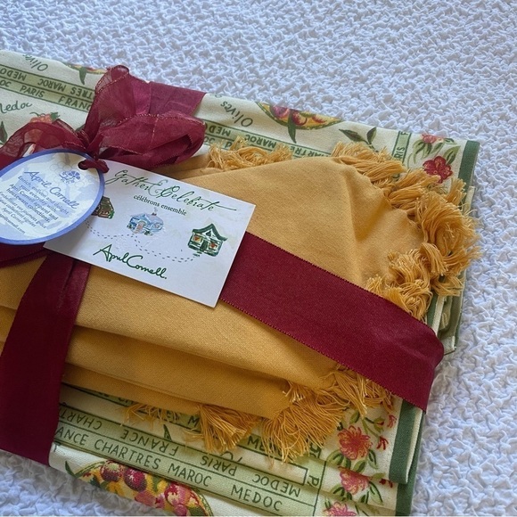 April Cornell Placemats & Napkins Set of Four (4) Olives Wine France NWT - Picture 2 of 11